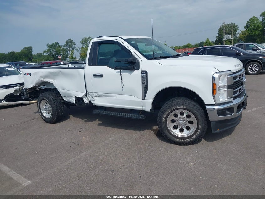 2025 FORD F-350 XLT TRUCK N/A