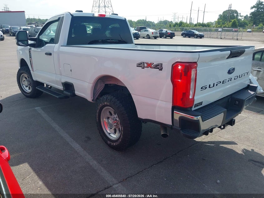 2025 FORD F-350 XLT TRUCK N/A