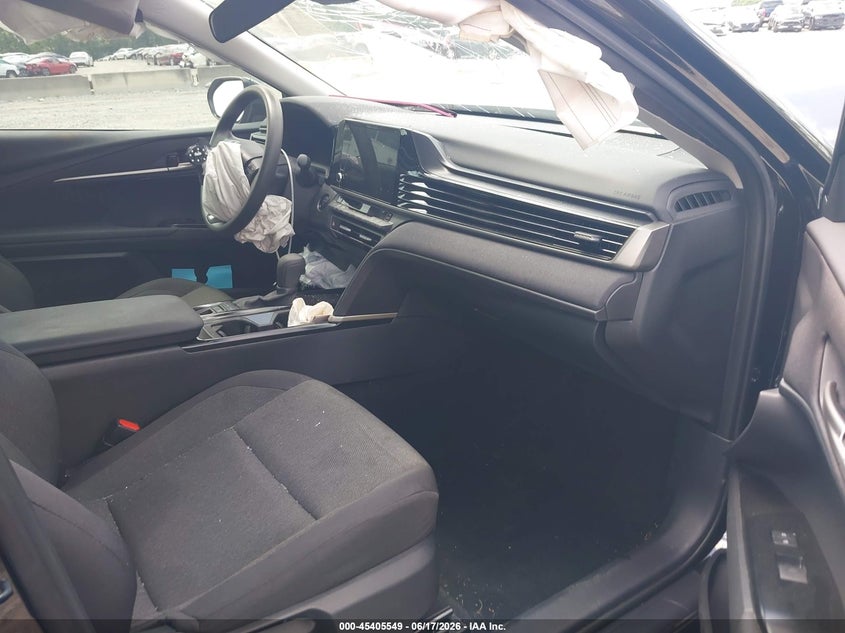 2025 TOYOTA CAMRY auction photo 5