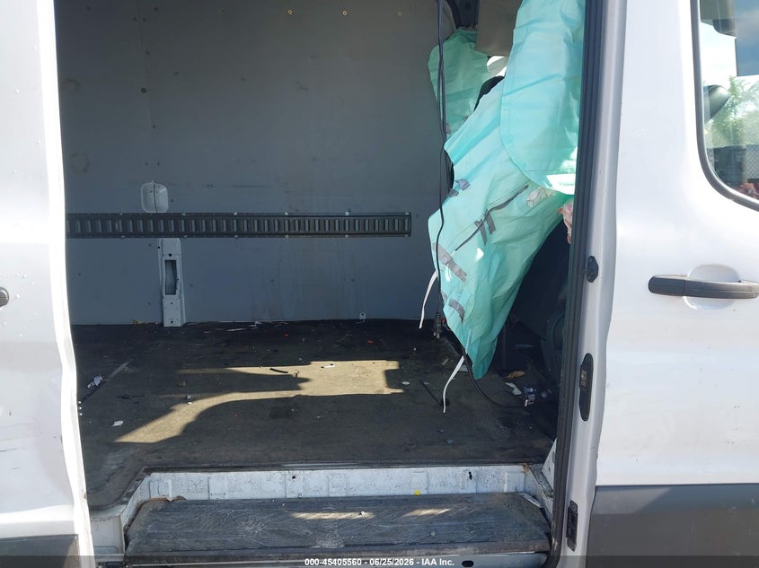 2020 FORD TRANSIT-250 auction photo 8