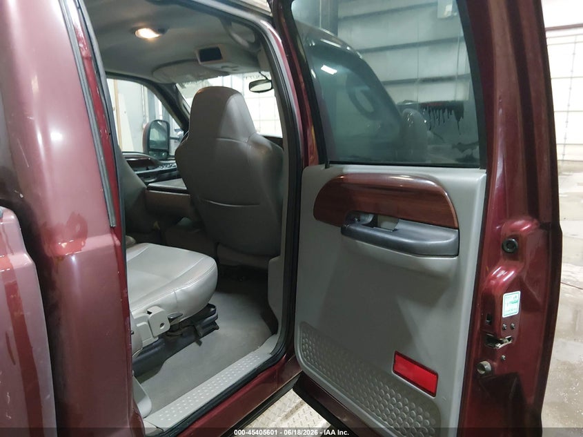 2005 Ford F-250 Lariat/Xl/Xlt VIN: 1FTSW21P35EC10648 Lot: 45405601