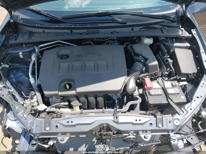 VIN 2T1BURHE0KC136879 2019 TOYOTA COROLLA LE