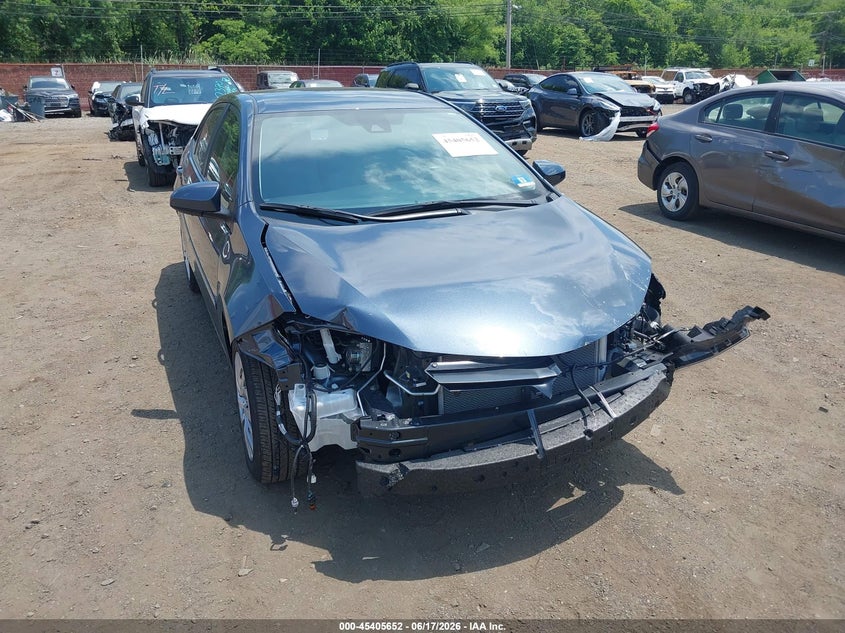 VIN 2T1BURHE0KC136879 2019 TOYOTA COROLLA LE