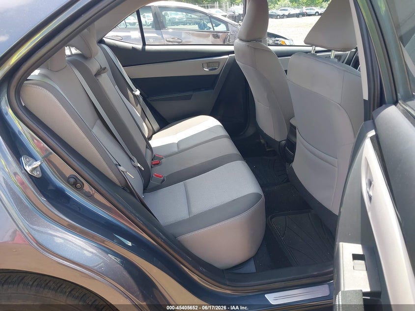 VIN 2T1BURHE0KC136879 2019 TOYOTA COROLLA LE