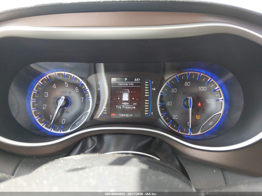 2017 Chrysler Pacifica Touring-L VIN: 2C4RC1BG3HR543455 Lot: 45405843