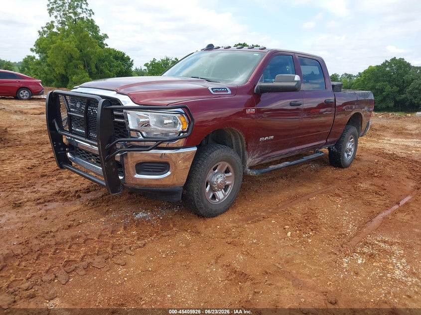 Vin: 3c6ur5cj3lg102148, lot: 45903949, ram 2500 tradesman  4x4 6'4 box 20202