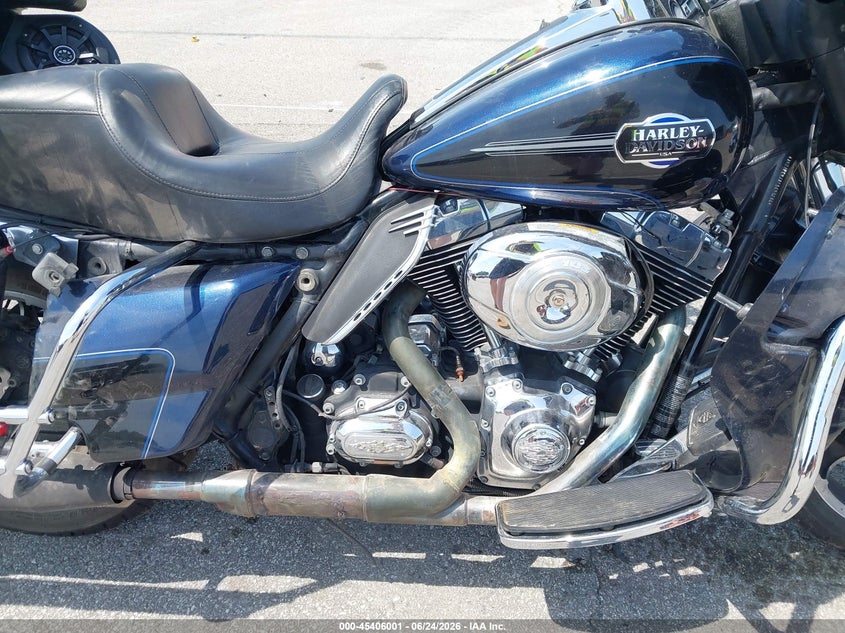 2012 HARLEY-DAVIDSON FLHTCU auction photo 8