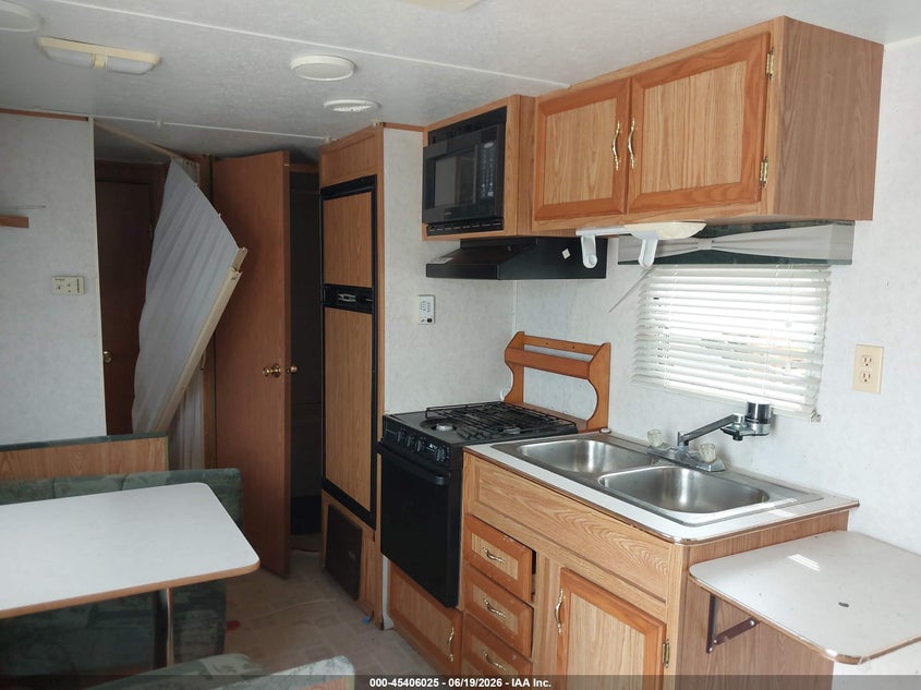 1999 DUTCHMAN CLASSIC LE M-28BHL auction photo 8