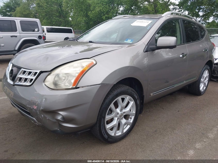 2013 NISSAN ROGUE auction photo 2