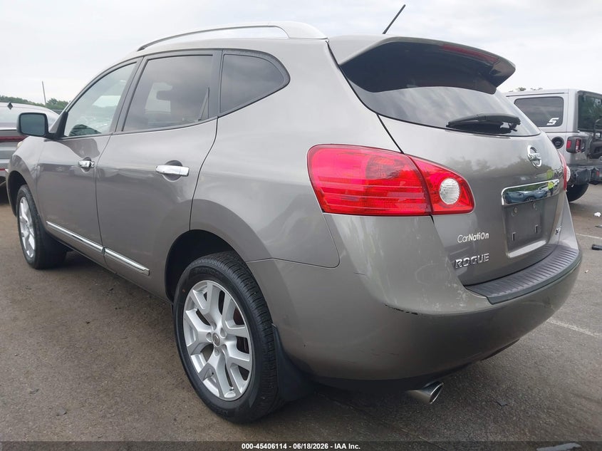 2013 NISSAN ROGUE auction photo 3