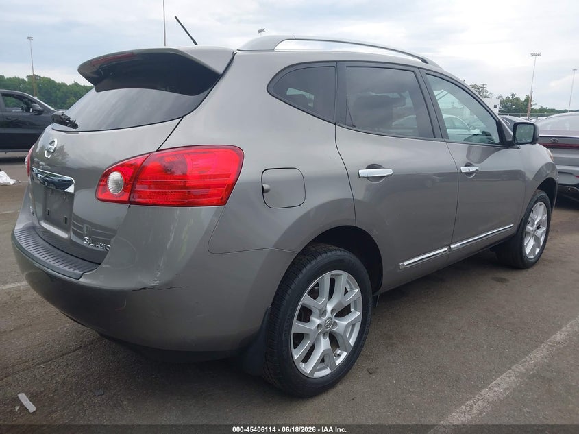 2013 NISSAN ROGUE auction photo 4