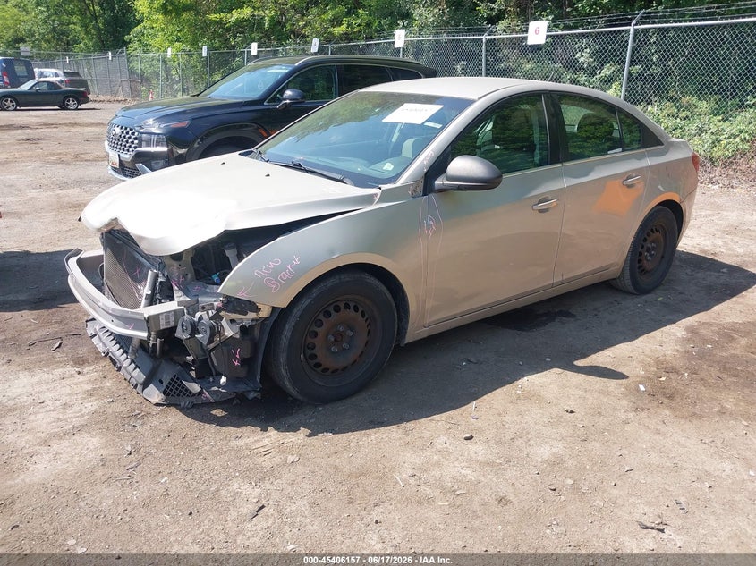 2012 CHEVROLET CRUZE auction photo 2