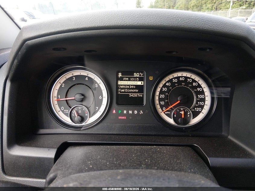 2016 RAM 1500 auction photo 7