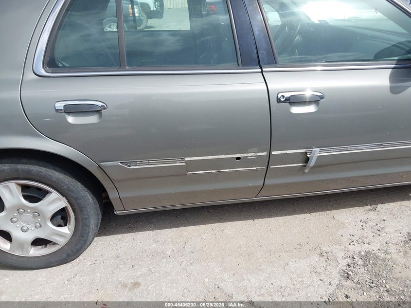 2000 Mercury Grand Marquis Gs VIN: 2MEFM74W7YX636626 Lot: 45406230