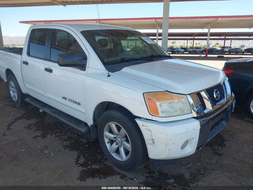 2014 NISSAN TITAN SV