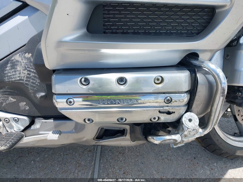 2015 Honda Gl1800 VIN: JH2SC68G9FK300581 Lot: 45406427