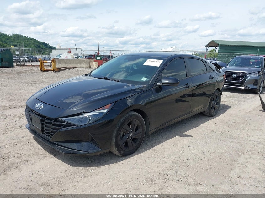 2021 HYUNDAI ELANTRA auction photo 2