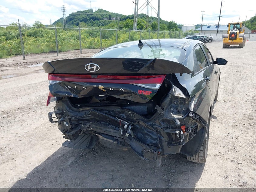 2021 HYUNDAI ELANTRA auction photo 6