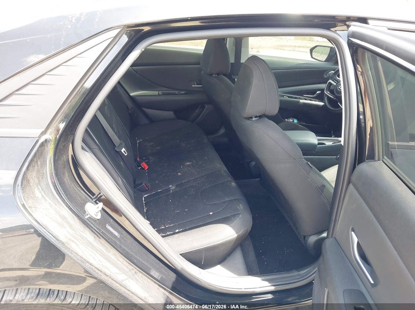 2021 HYUNDAI ELANTRA auction photo 8