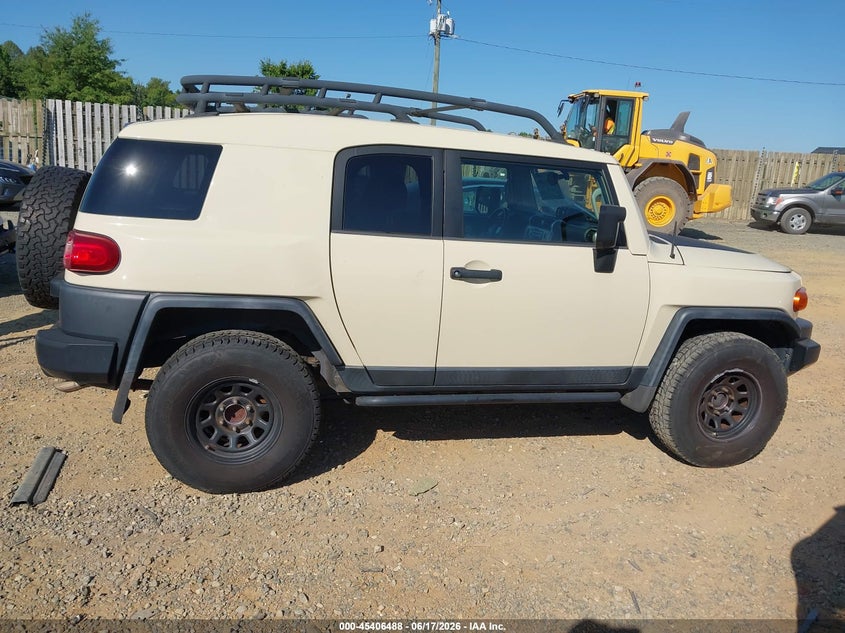 2010 Toyota Fj Cruiser VIN: JTEBU4BF7AK073941 Lot: 45406488