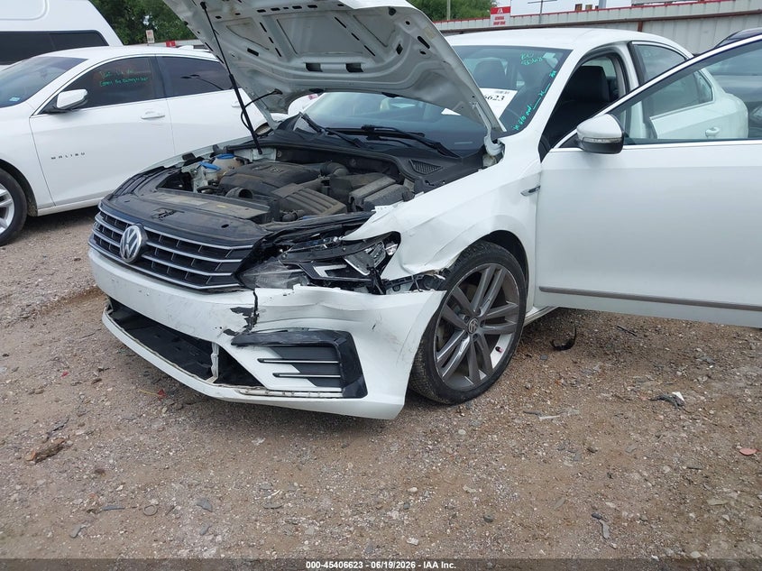2017 Volkswagen Passat 1.8T R-Line VIN: 1VWDT7A38HC076129 Lot: 45406623