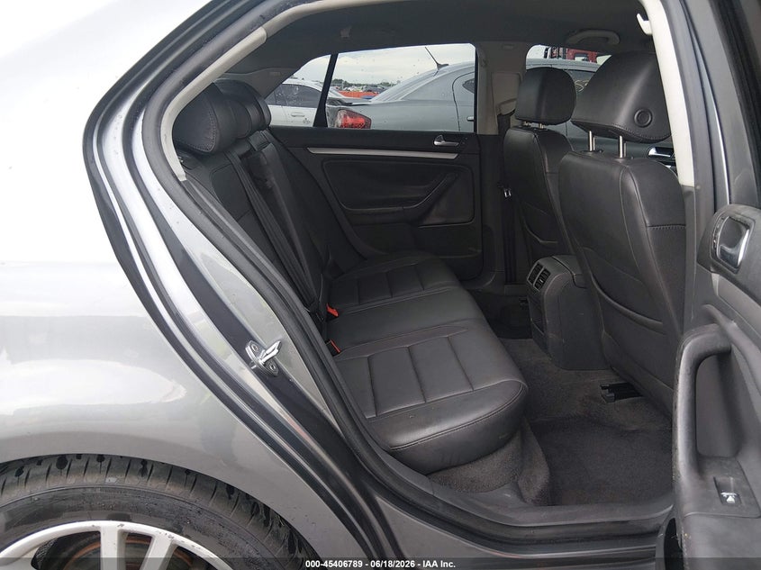 2006 VOLKSWAGEN JETTA auction photo 8