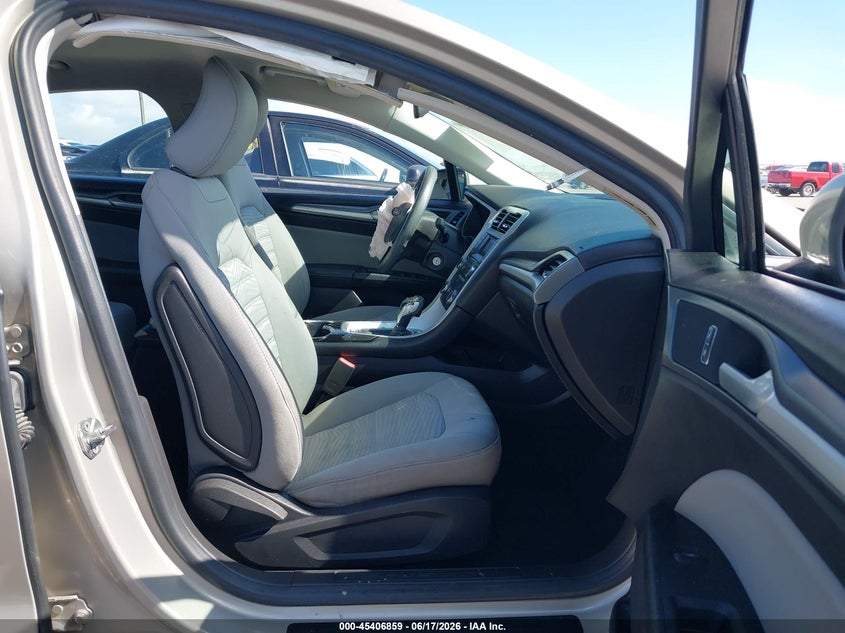 2016 FORD FUSION auction photo 5