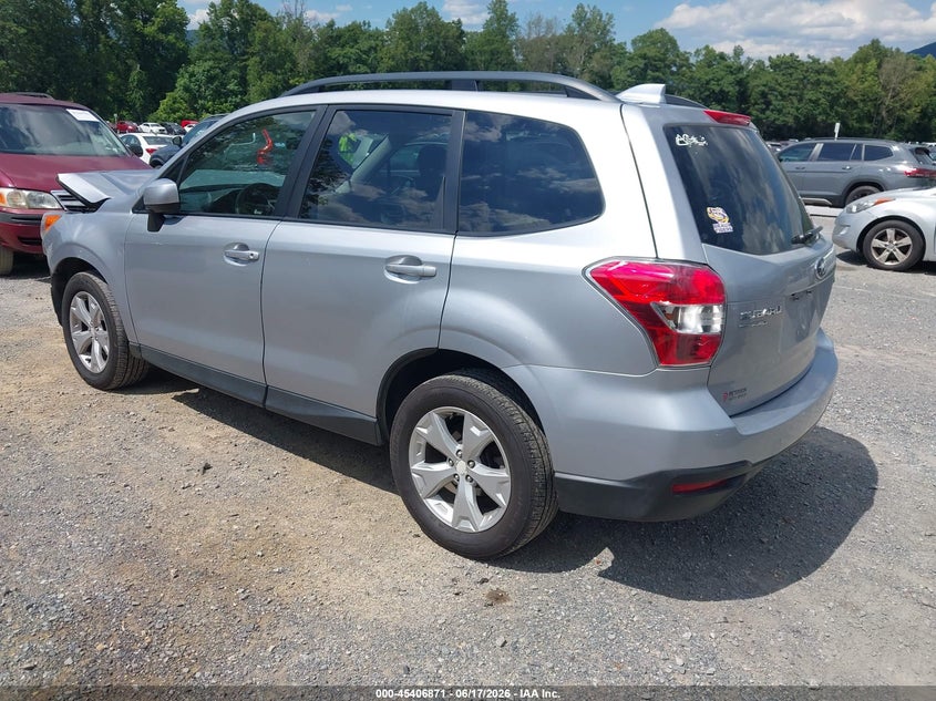 2016 SUBARU FORESTER auction photo 3