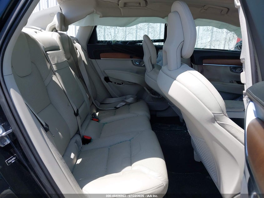 2017 VOLVO S90 auction photo 8