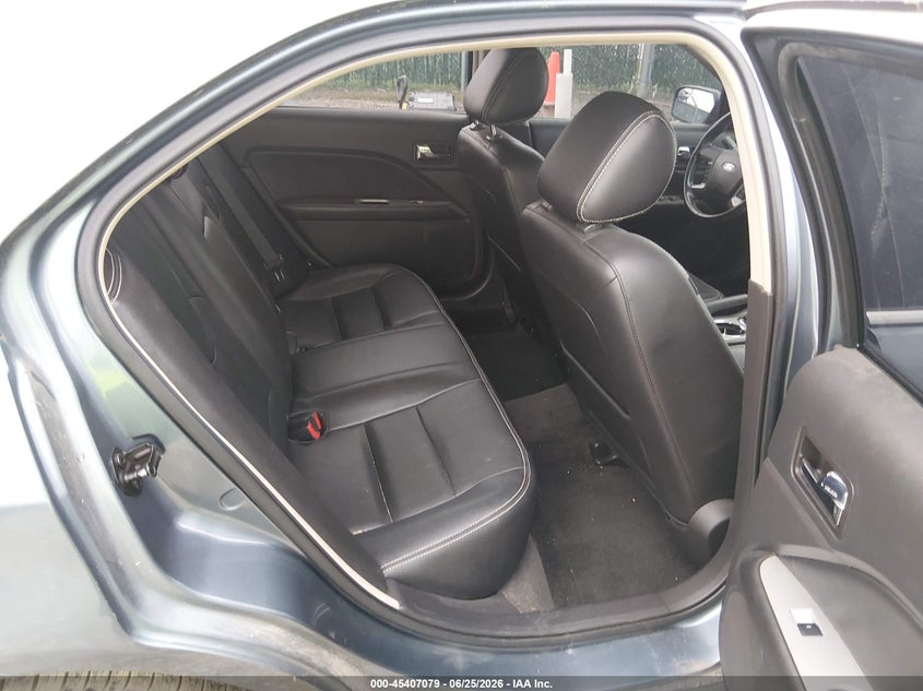 2011 FORD FUSION auction photo 8