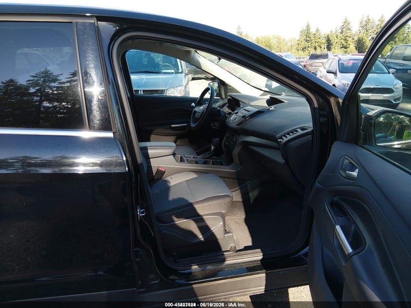 2017 FORD ESCAPE auction photo 5