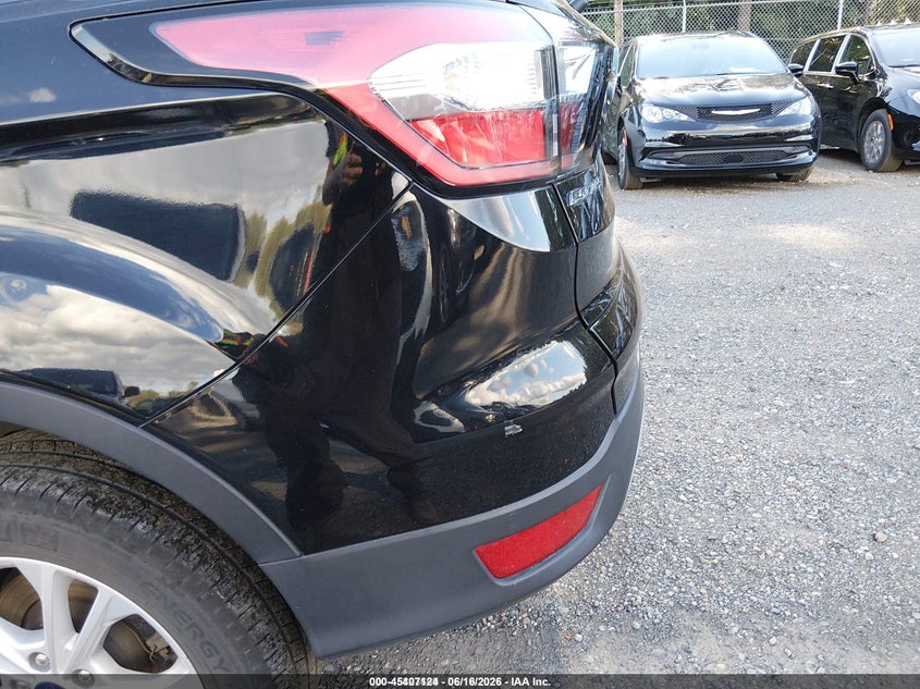 2017 FORD ESCAPE auction photo 6