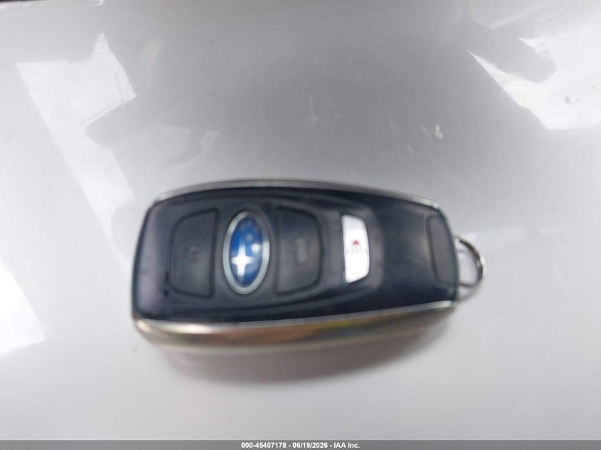 2020 Subaru Ascent Premium VIN: 4S4WMACD6L3421335 Lot: 45407178