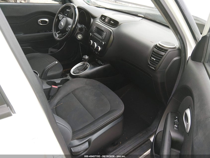 2014 KIA SOUL auction photo 5