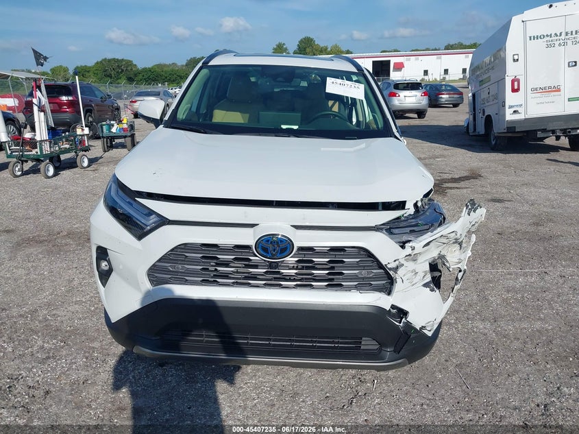 AtlanticExpress - Toyota RAV4 Hybrid
