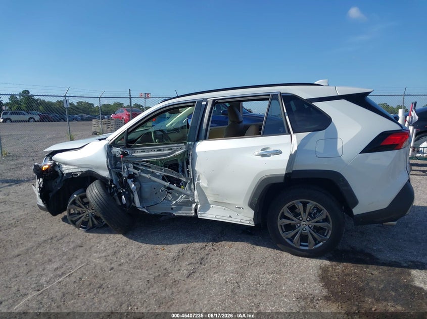 AtlanticExpress - Toyota RAV4 Hybrid