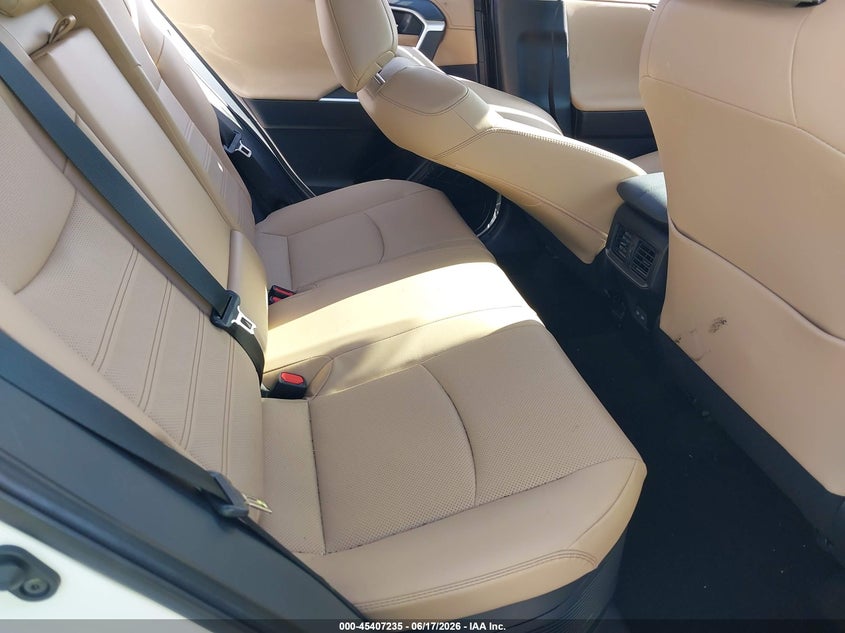 AtlanticExpress - Toyota RAV4 Hybrid