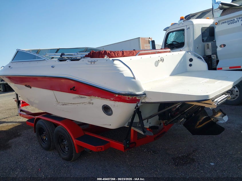 1992 SEA RAY 23' auction photo 6