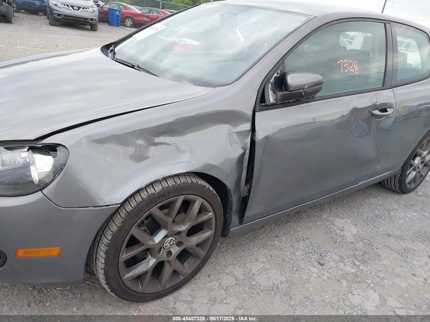 2012 Volkswagen Golf 2.5L 2-Door VIN: WVWAB7AJ1CW013307 Lot: 45407328