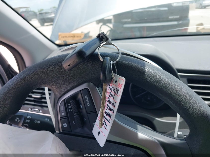 VIN 5NPD84LF5JH293271 2018 HYUNDAI ELANTRA SEL