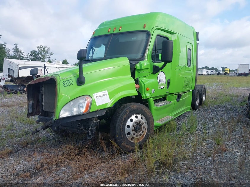 2016 FREIGHTLINER CASCADIA 125 auction photo 2