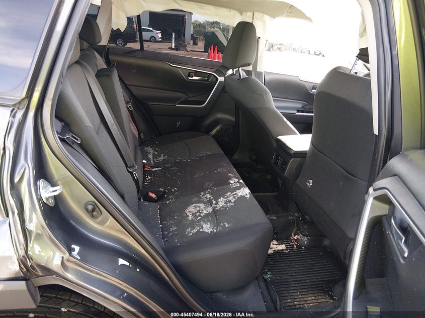 VIN 2T3P1RFV6NW320767 2022 TOYOTA RAV4 XLE