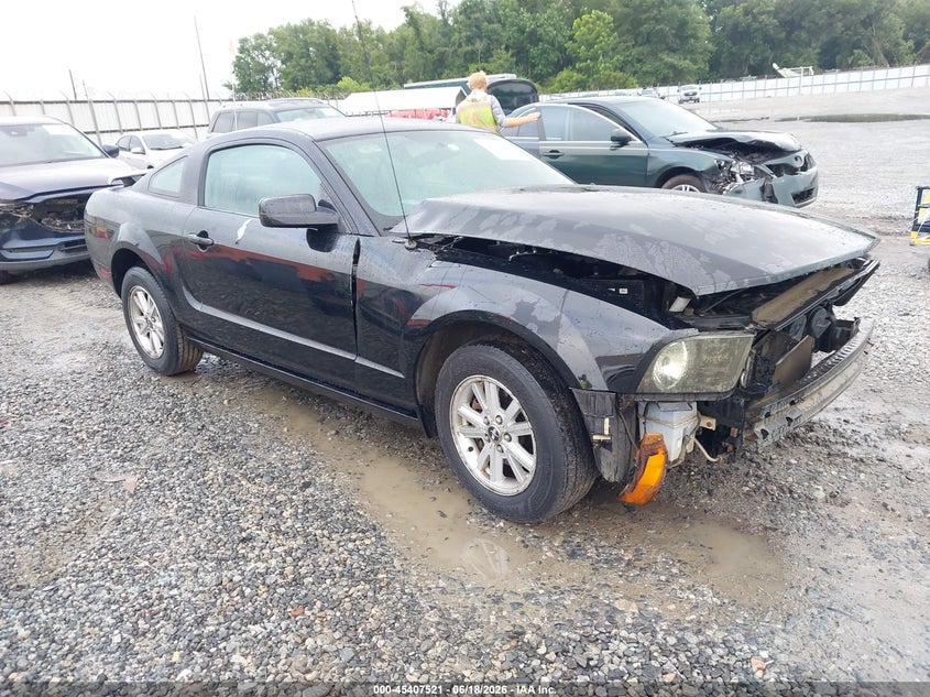 2007 Ford V6 Deluxe/v6 Premium