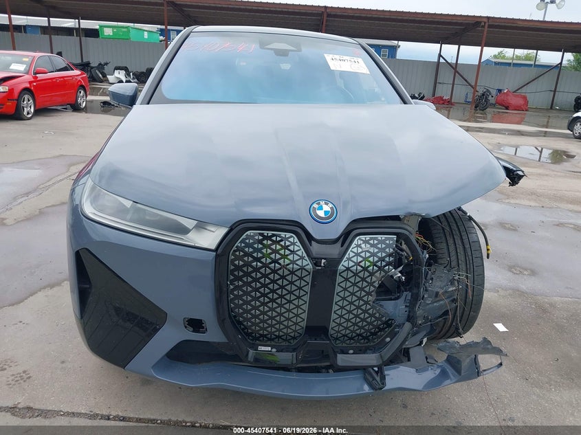 2025 BMW Ix xDrive50 VIN: WB523CF0XSCT46417 Lot: 45407541