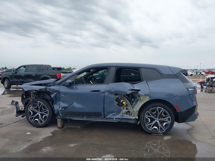 2025 BMW Ix xDrive50 VIN: WB523CF0XSCT46417 Lot: 45407541