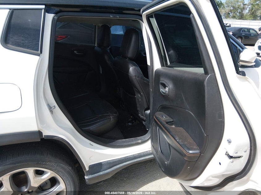 2018 JEEP COMPASS auction photo 8
