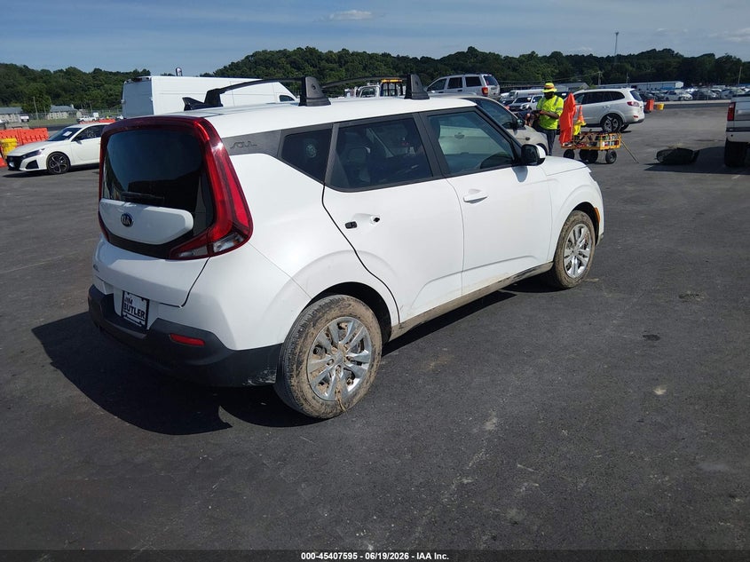 2021 KIA SOUL auction photo 4