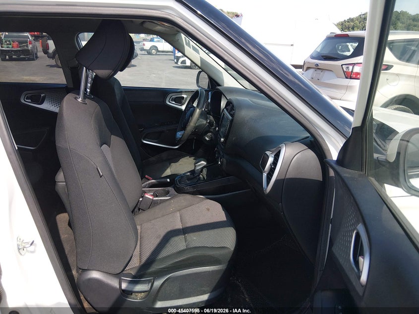2021 KIA SOUL auction photo 5