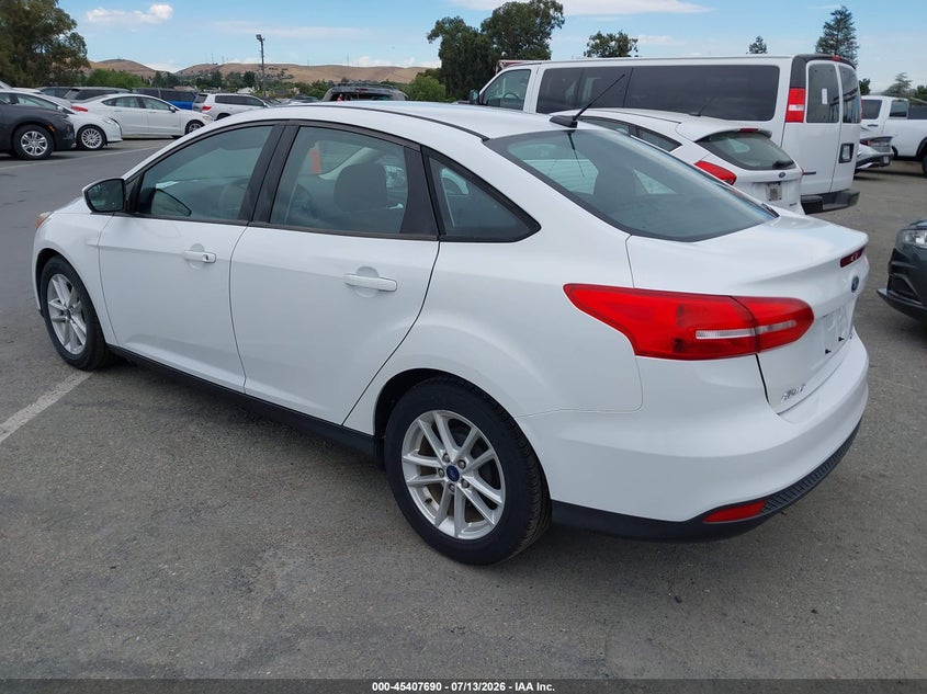Vin: 1fadp3f25jl328544, lot: 45905713, ford focus se 20183