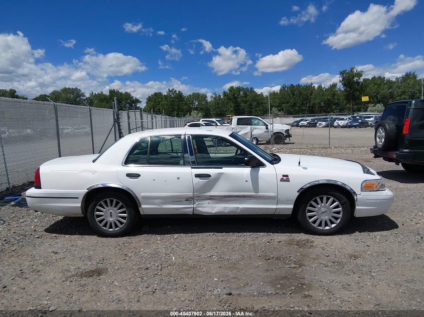 2000 Ford Crown Victoria Police Interceptor VIN: 2FAFP71W4YX136474 Lot: 45407902